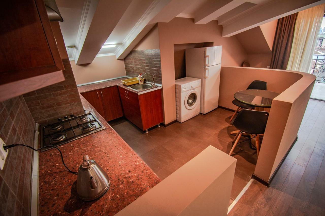 Daros Apartment Batumi Eksteriør billede