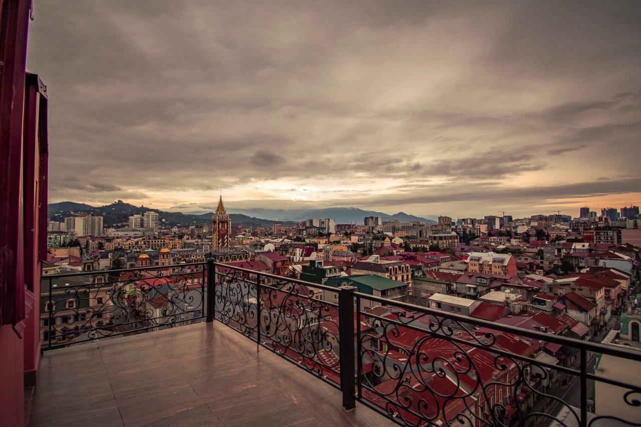 Daros Apartment Batumi Eksteriør billede