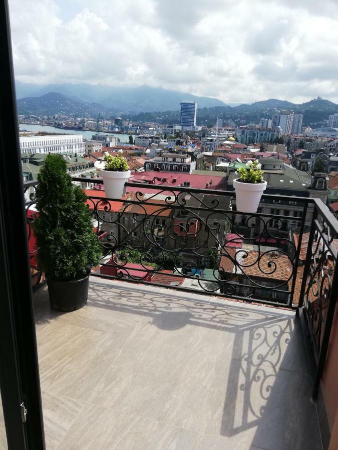 Daros Apartment Batumi Eksteriør billede