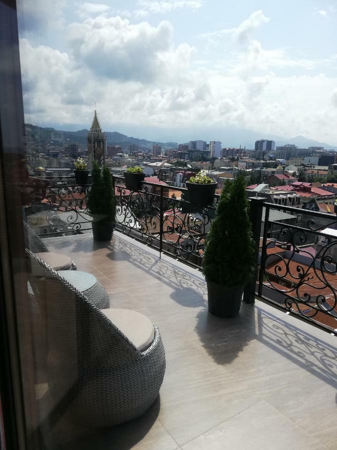 Daros Apartment Batumi Eksteriør billede